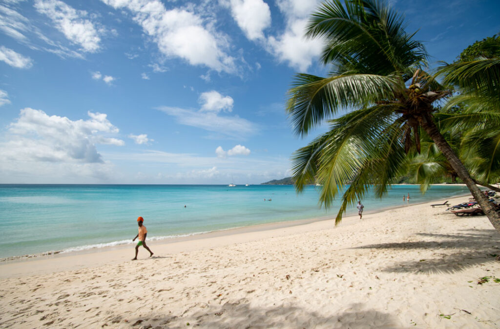 najljepse-plaze-na-sejselima-Beau-Vallon