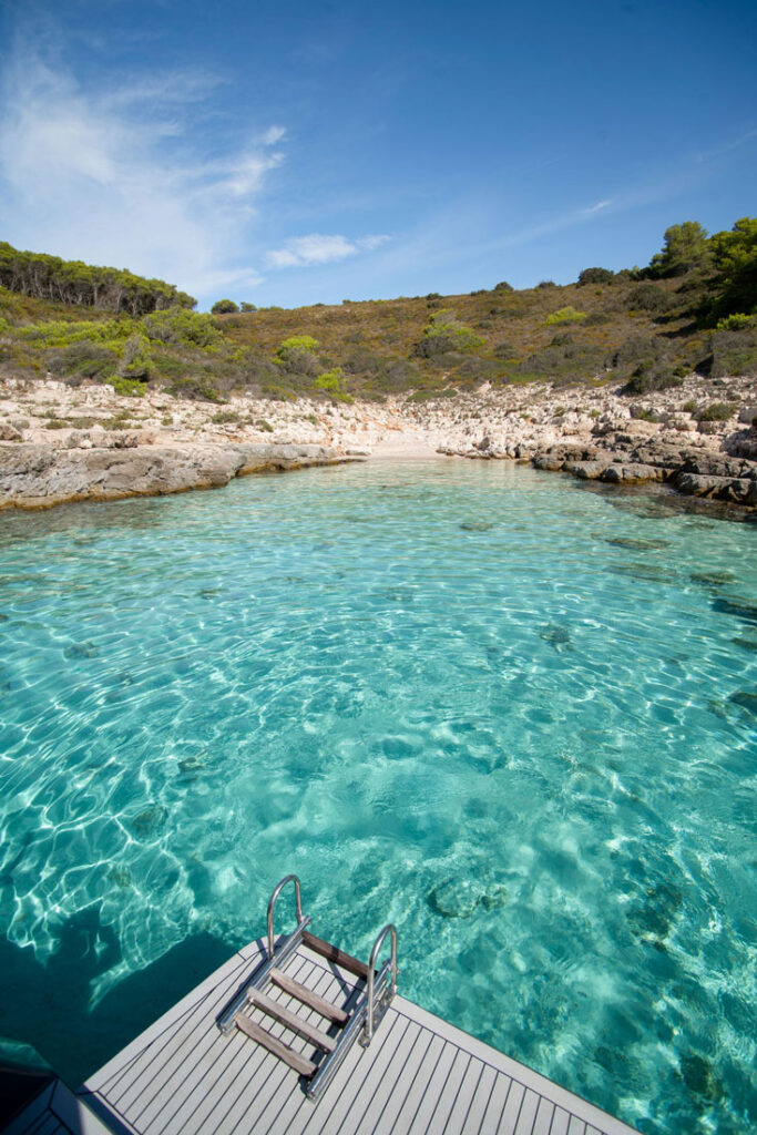 skrivene-plaže-perna-pakleni-otoci